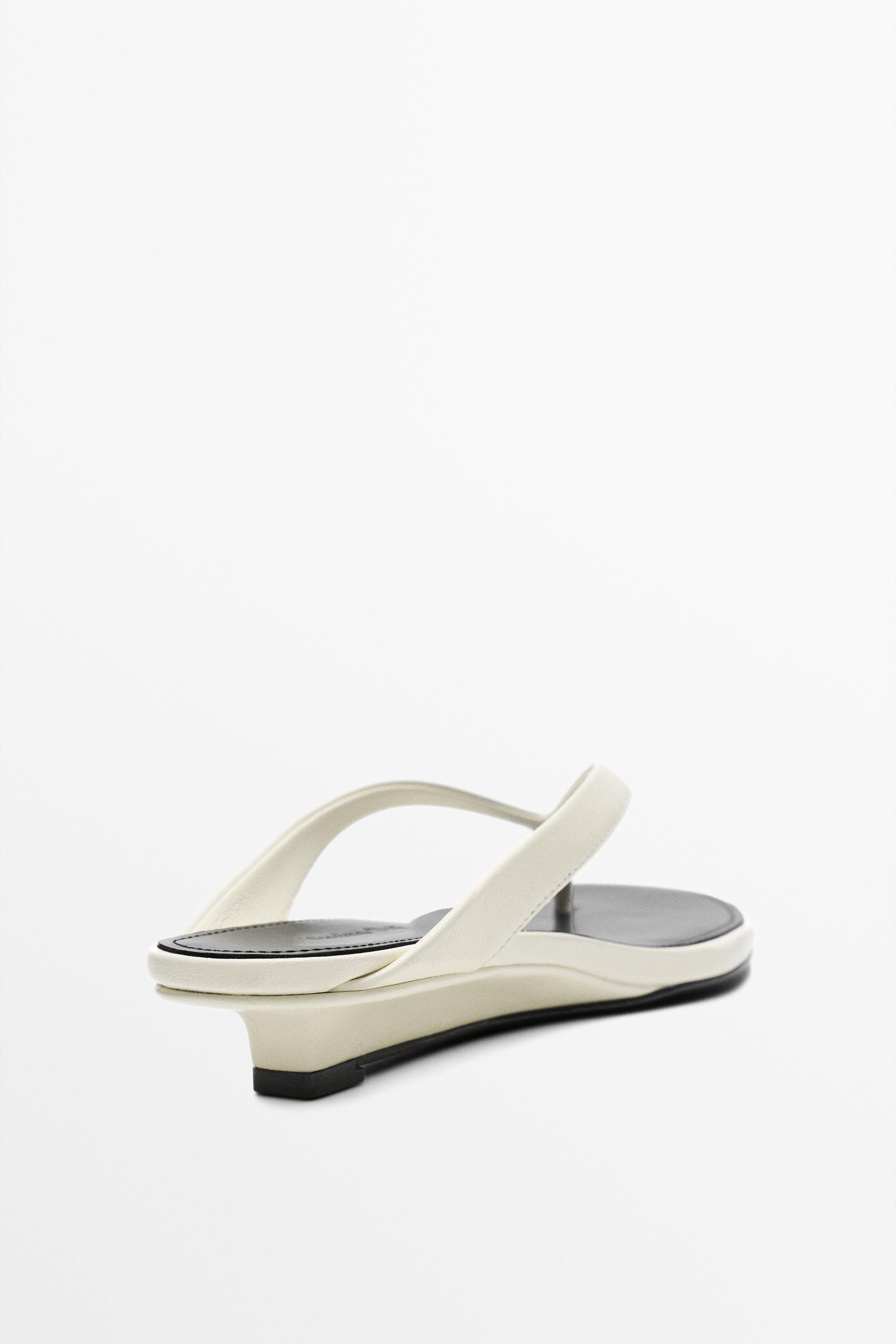 Sandale entre-doigts talon midi